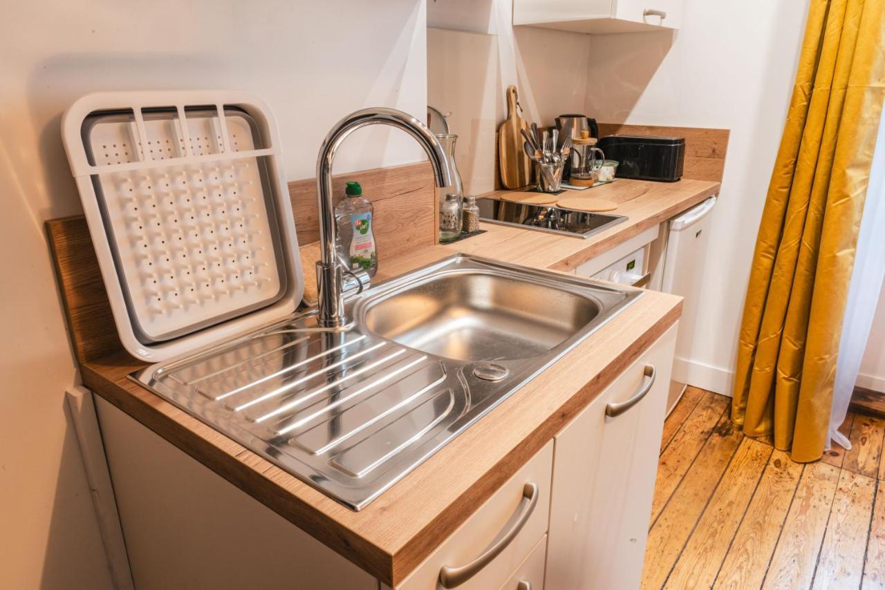 דייפ L'Etablissement Toimoinou, Hyper-Centre, Vue Marche, Proche Mer 150M, Lits Faits A Votre Arrivee, Serviettes De Toilette, Menage, Inclu, Netflix, Accueil En Personne מראה חיצוני תמונה